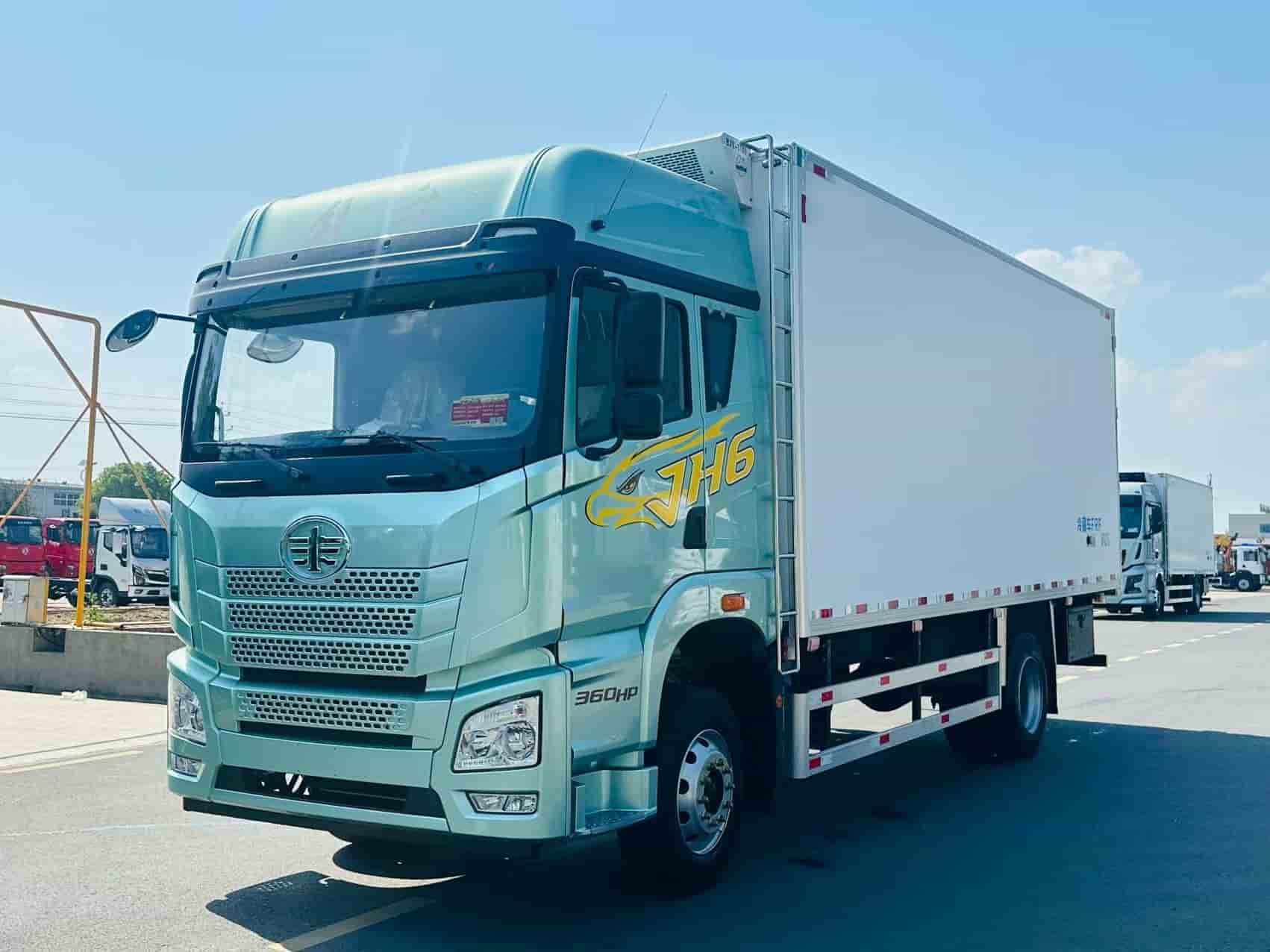 解放JH6 6.8米冷藏车