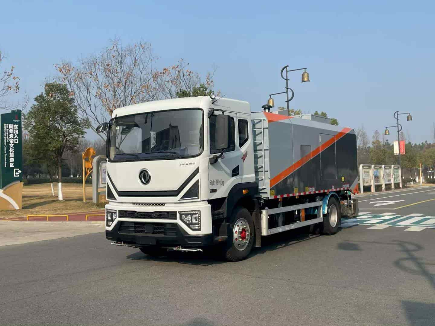 东风D9重污染四季清扫车