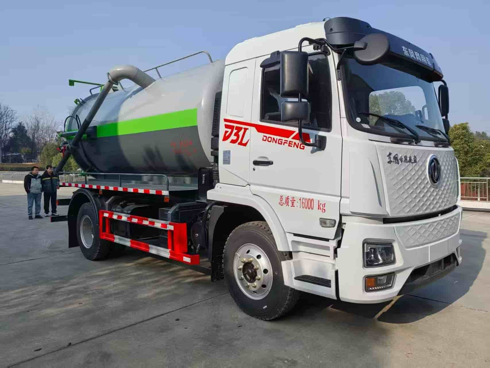 东‮商风‬用D3L 16吨‮吸单‬污车