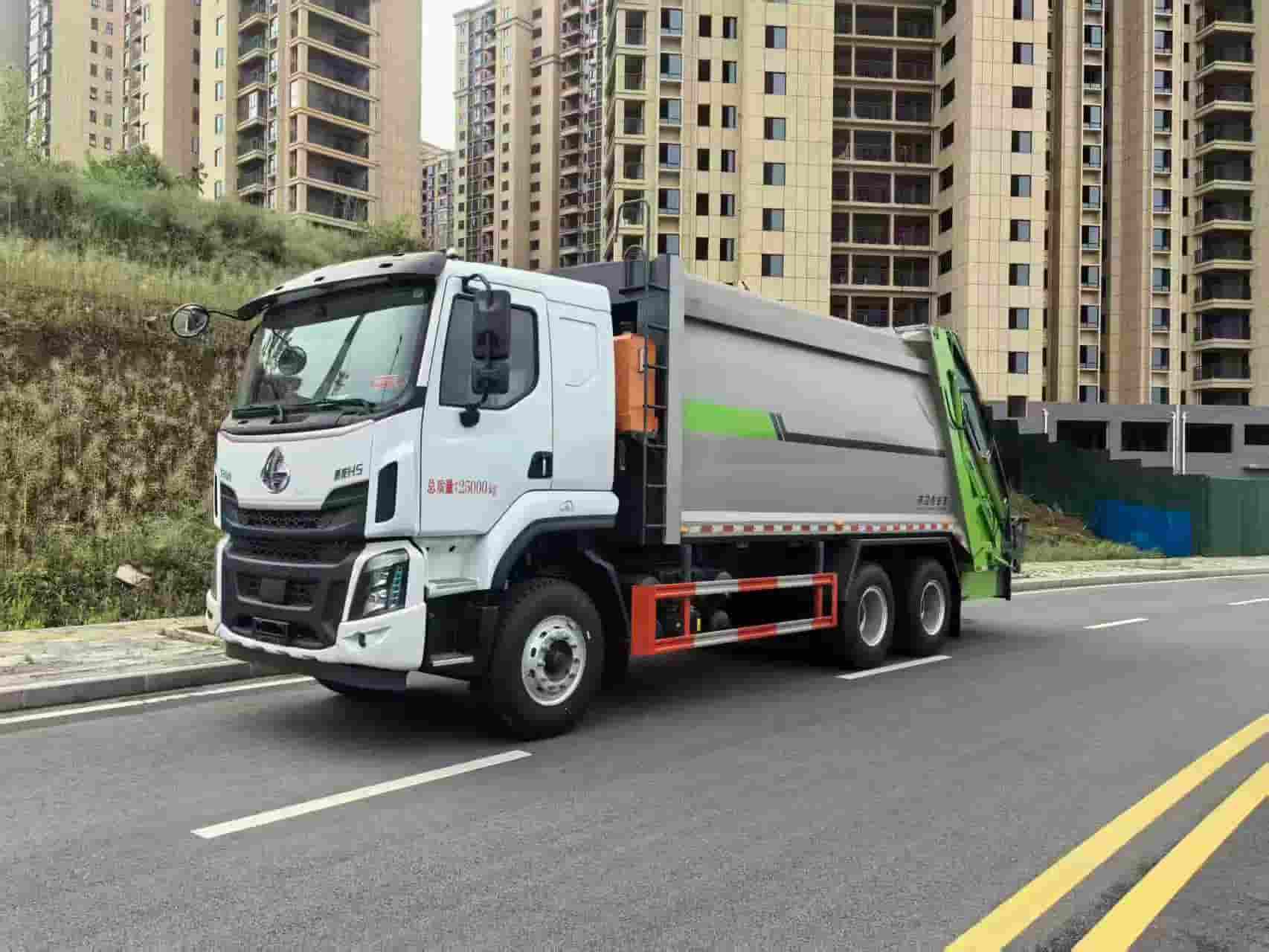 东风新款柳汽26方压缩垃圾车