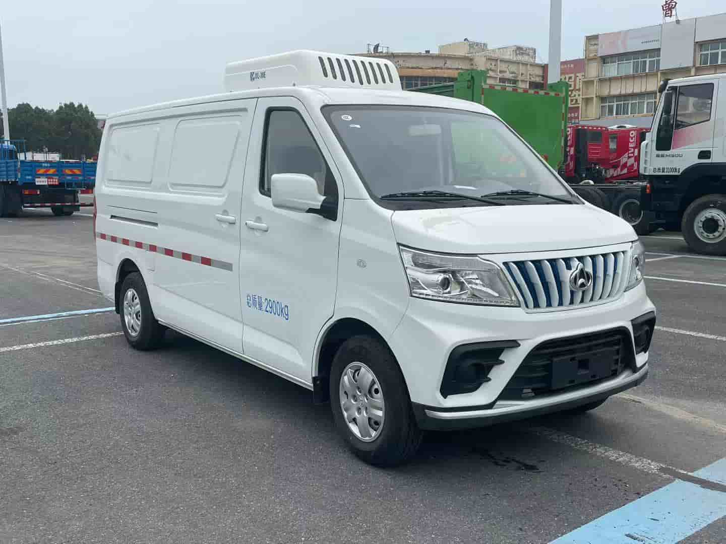 长安睿行EM80 纯电冷藏车（国轩电池）