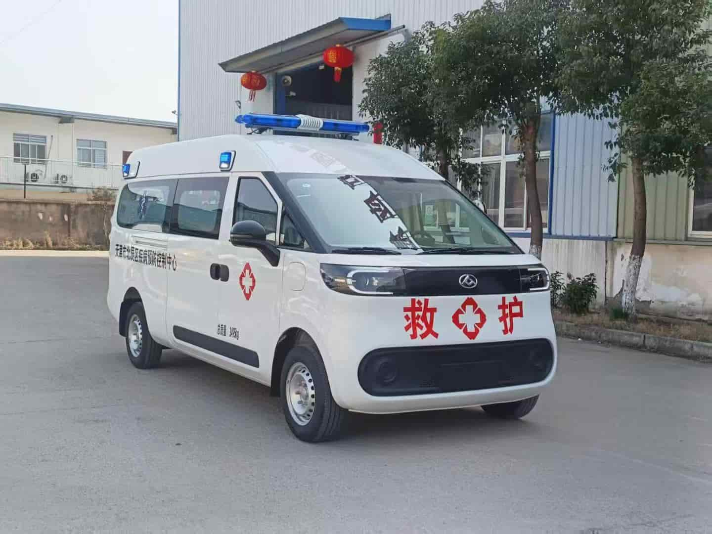 大通大拿纯电动救护车