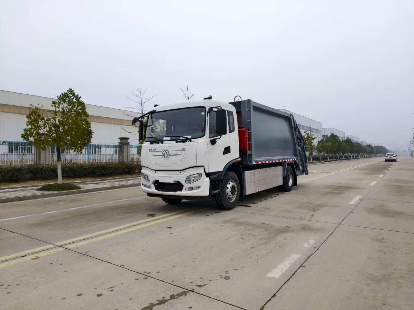 东风天锦纯电231.84度电14方压缩车