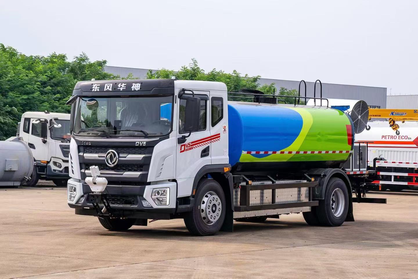 东风华神DV5纯电动12立方洒水车