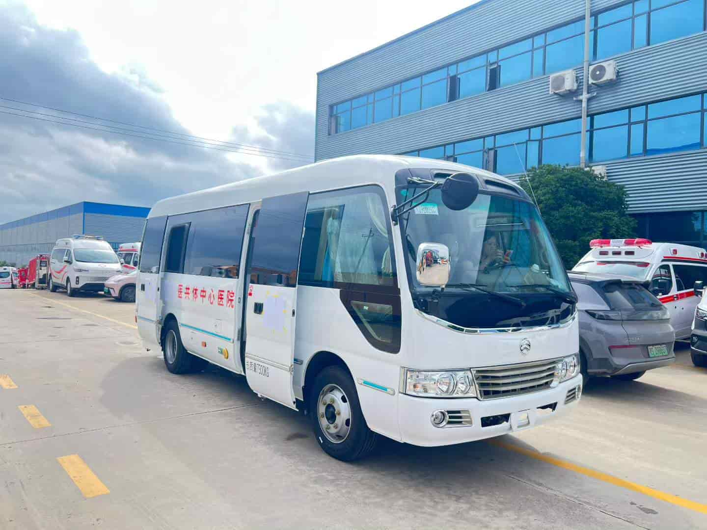 7米DR中巴体检车
