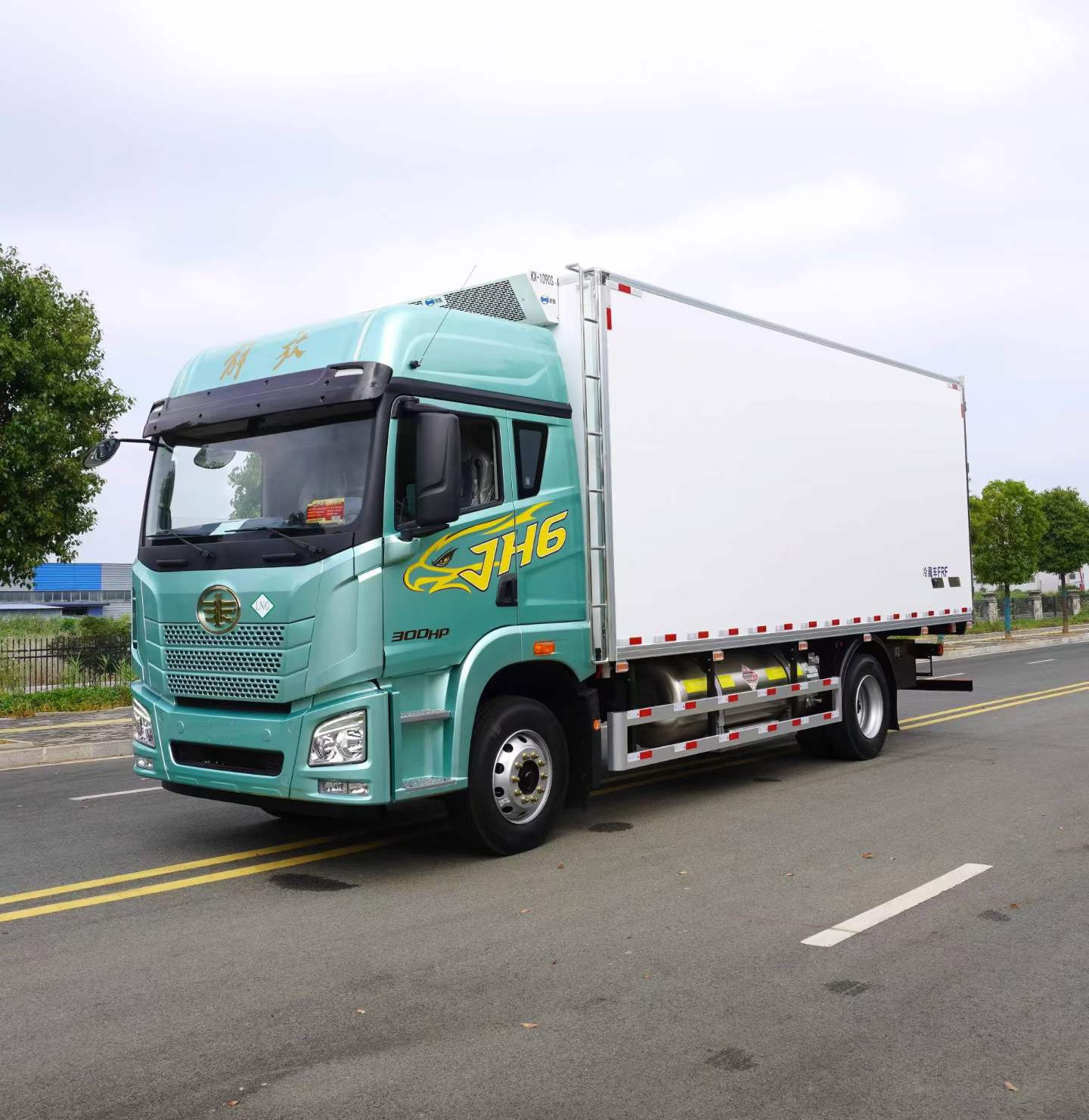 解放JH6（LNG）冷藏车
