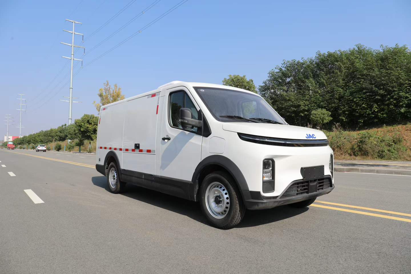 江淮Van宝路5.3方纯电冷藏车
